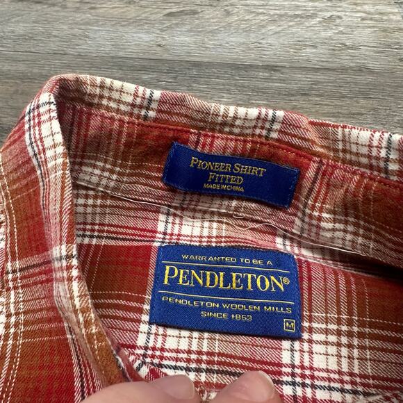 Pendleton Pioneer Shirt Red Plaid Mens Medium Merino Wool Blend Fitted Flannel - Picture 4 of 9